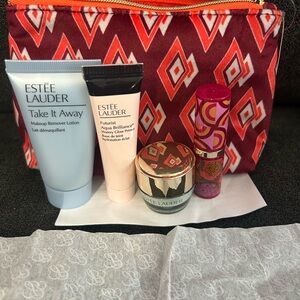 Estée Lauder makeup bag